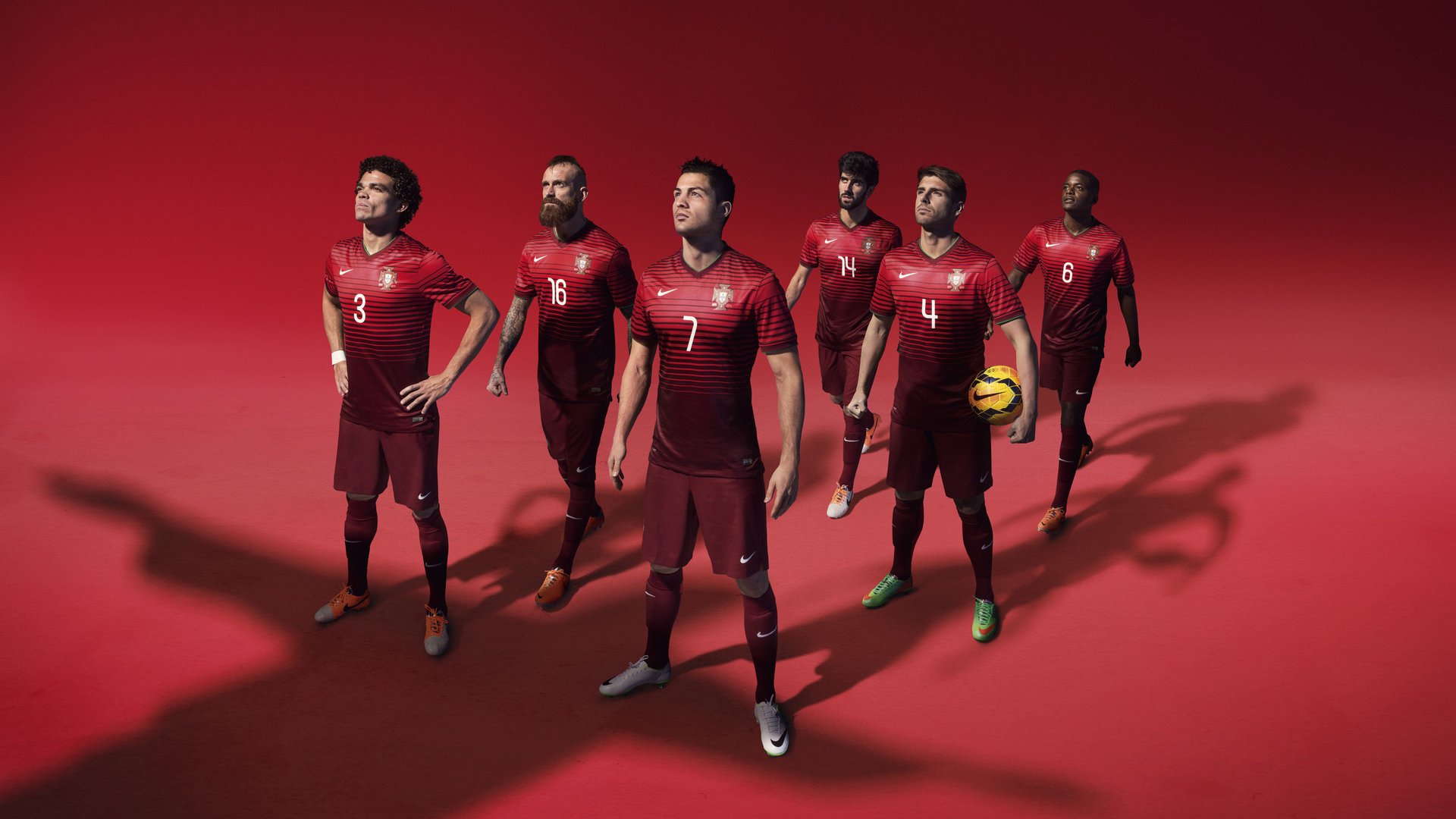 续约仅45天惨遭解雇!狼队10轮不胜宣布佩雷拉下课,滕哈赫重返英超的幕后故事